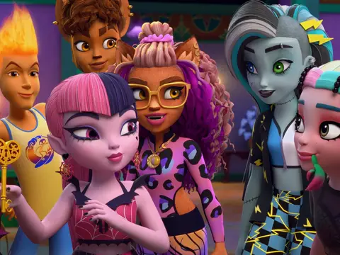 A new class of students arrive in MONSTER HIGH Season 2